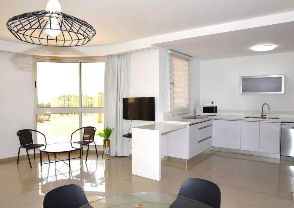 Stylish 3Br Golf Residence Eilat Exteriör bild